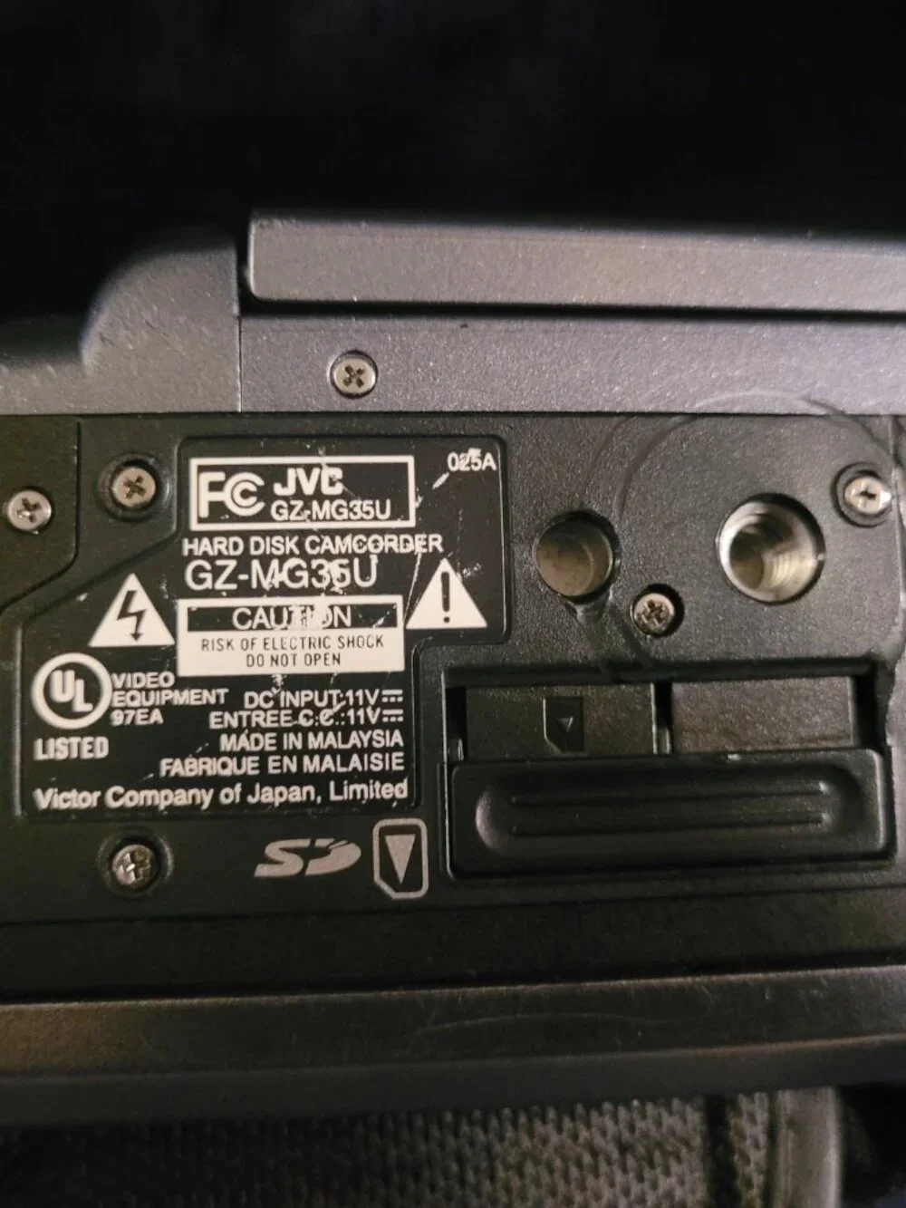 JVC Everio GZ-MG35U Hard Disk Camcorder Complete Kit — Made in Malaysia, Charger